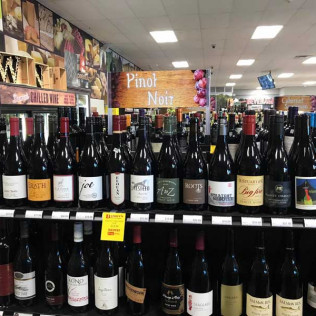 Wine Shop in Waterville, Maine | Damon's Beverage Mart